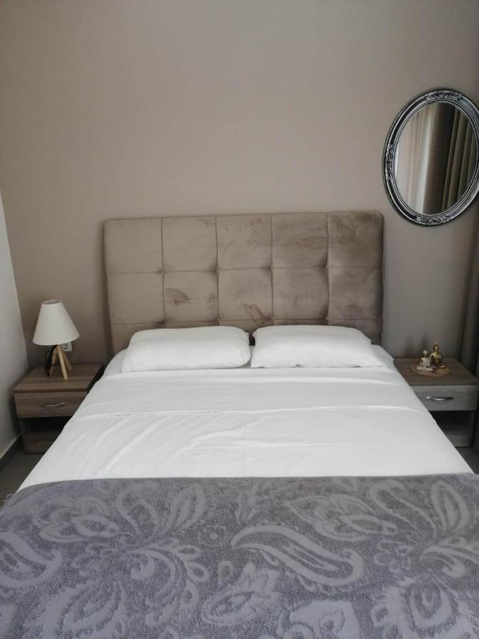 Alexandra'S Glifa Apartments エクステリア 写真